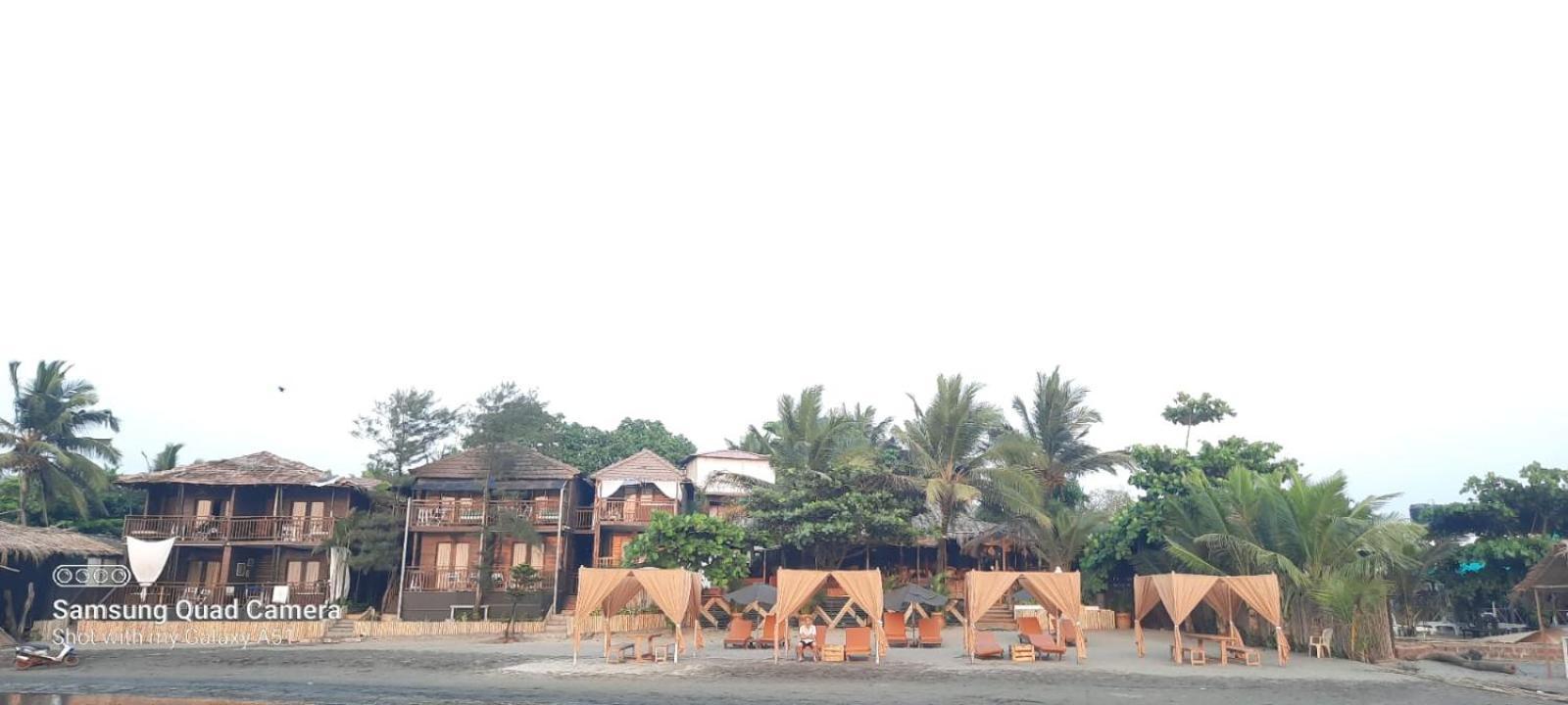 Sinq Beach Morjim Hotel Exterior foto